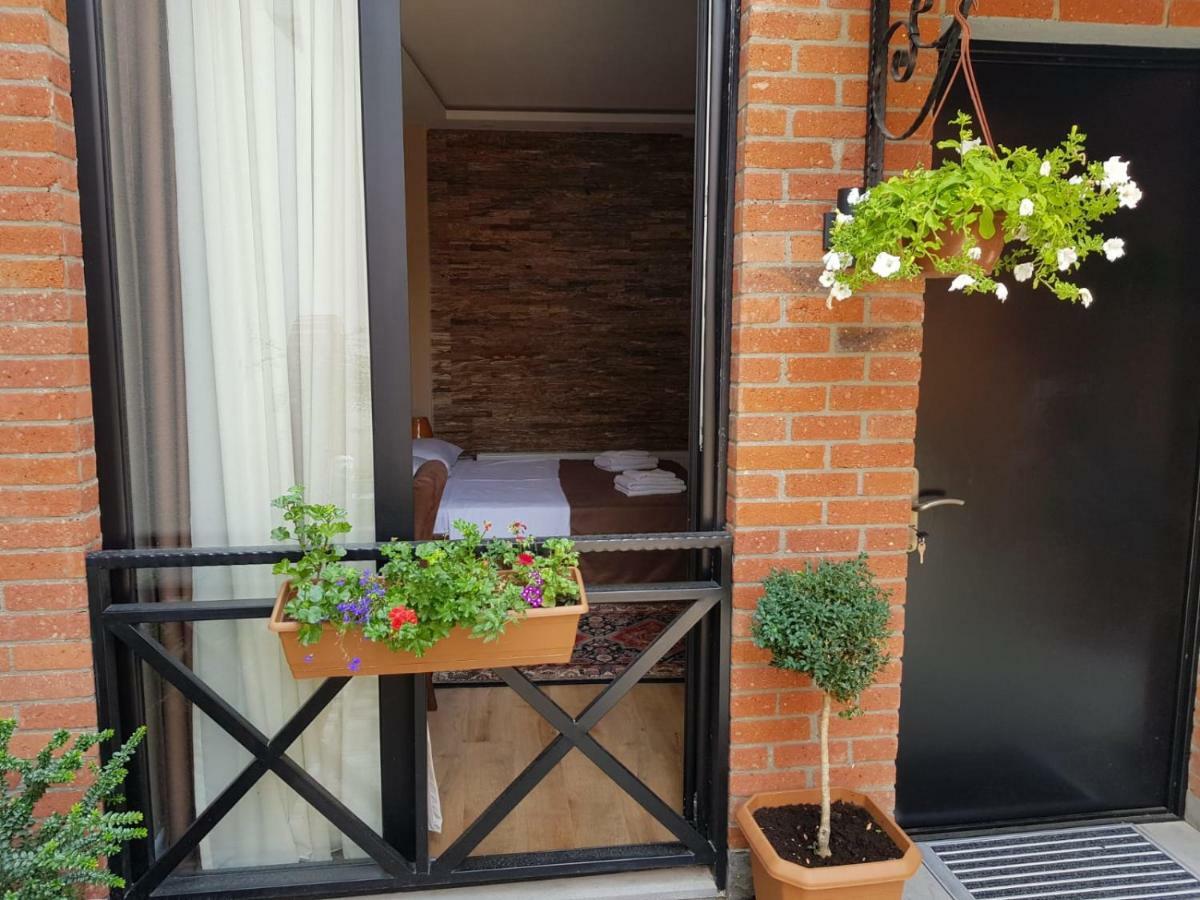 Apart Hotel Avlabari Yard Tbilisi Eksteriør bilde