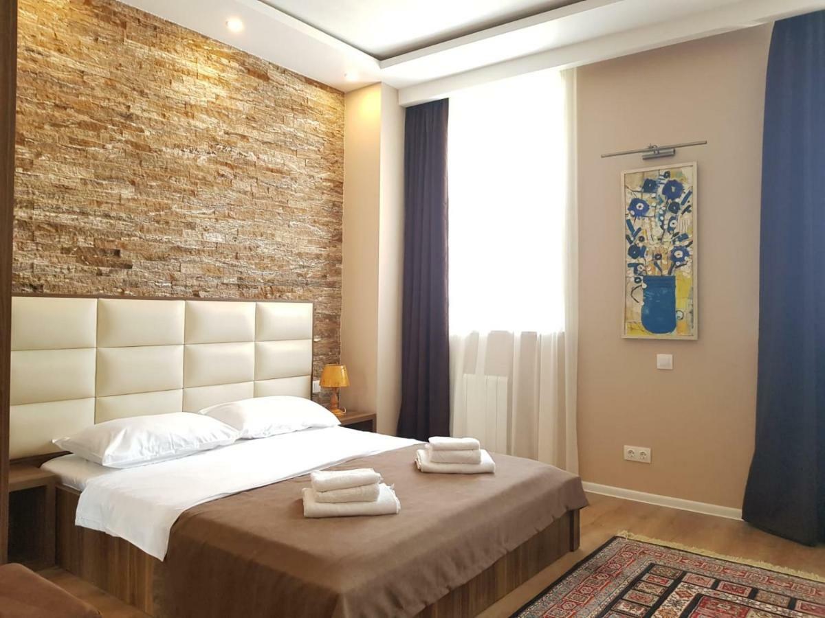 Apart Hotel Avlabari Yard Tbilisi Eksteriør bilde