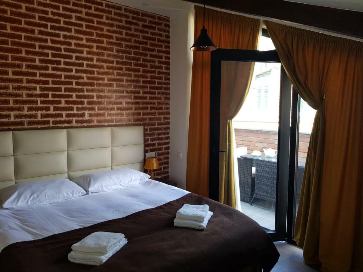 Apart Hotel Avlabari Yard Tbilisi Eksteriør bilde